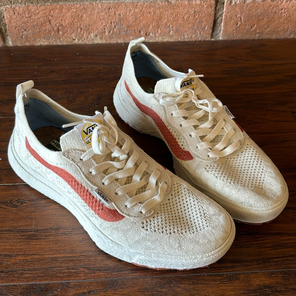 Vans UltraRange EcoCush Sneakers, Men’s 10, Cream/Orange